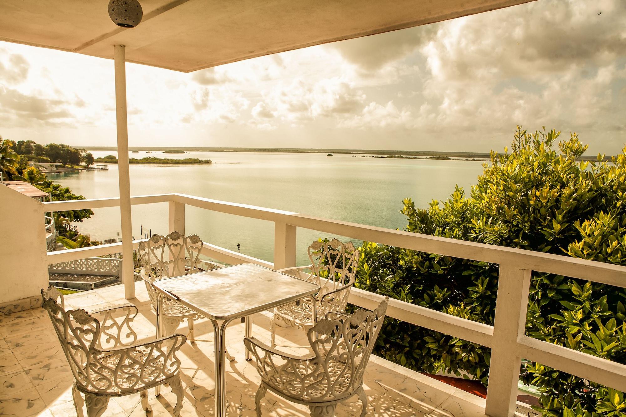 Hotel Laguna Bacalar Kültér fotó