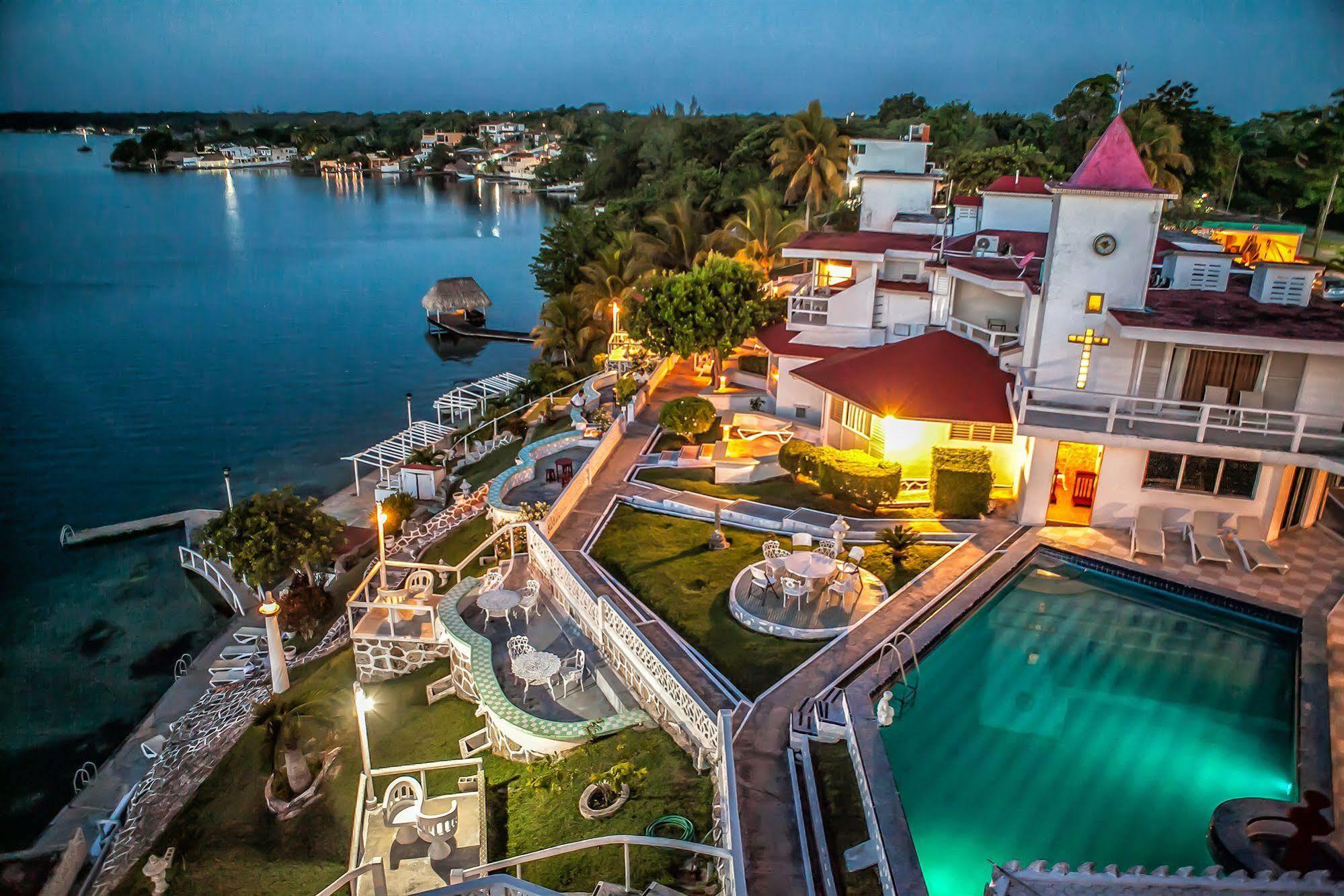 Hotel Laguna Bacalar Kültér fotó